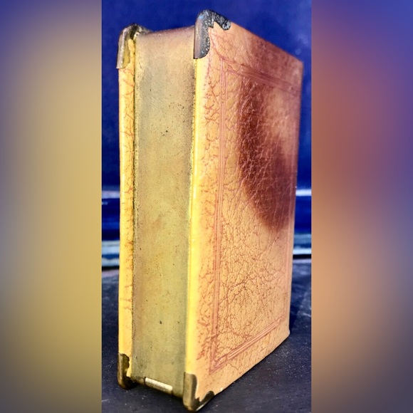 Vintage 1923 Zell 3 Little Pigs So Who’s Afraid of the BIG BAD WOLF Coin Bank - Picture 7 of 8